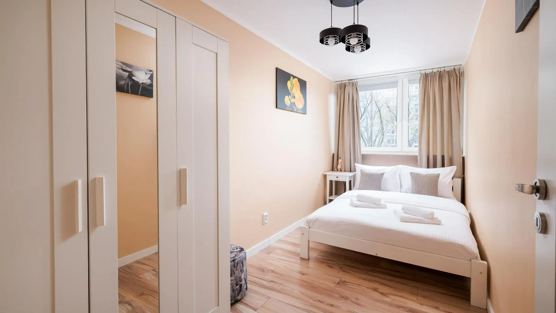 Ogrod Saski Charming Apartment ワルシャワ 0*,  ポーランド